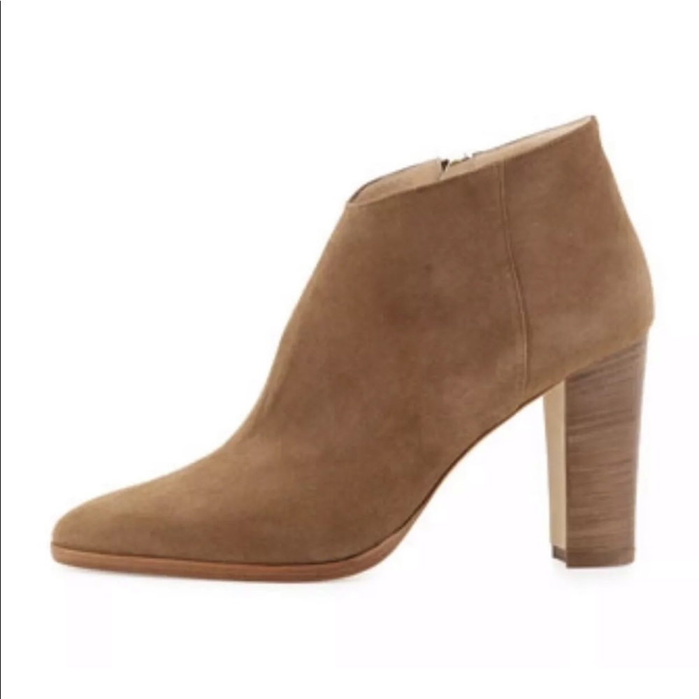Manolo Blahnik Brusta Suede Ankle Booties Tan 38.5